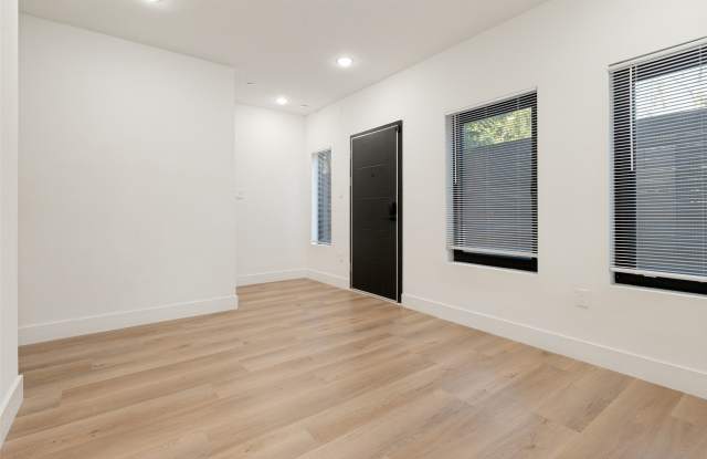 2613 Calvin Street Gallery 3
