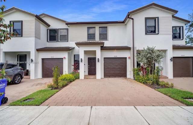18546 SW 2nd St photos photos