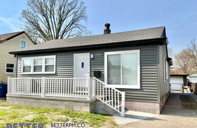Newly renovated 3 bed with large bonus room, garage, and fenced yard. photos photos