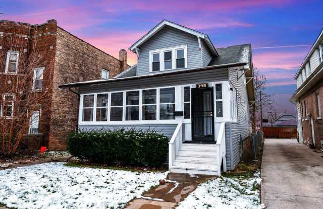 298 E 148th Place - 298 East 148th Place, Harvey, IL 60426 298 E 148th Place - 298 East 148th Place, Harvey, IL 60426