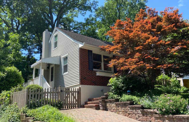 417 W Maple Rd - 417 West Maple Road, Linthicum, MD 21090 417 W Maple Rd - 417 West Maple Road, Linthicum, MD 21090