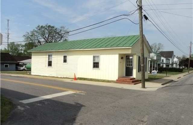 226 Wilson Avenue Gallery 1