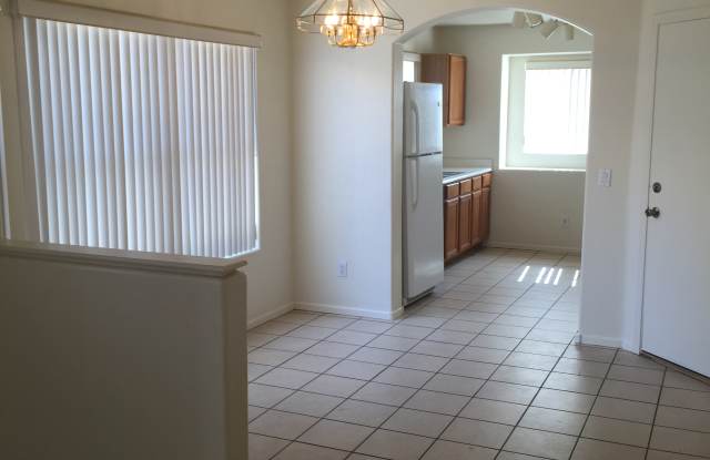 4738 E Mountain Sage Dr Gallery 4