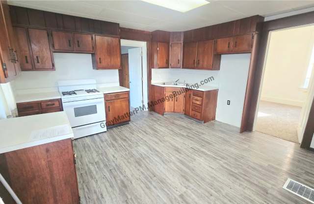 415 West 2nd Street - 1 photos photos