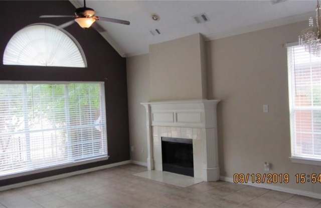 2304 Pagoda Oak Drive Gallery 3