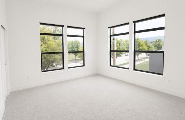 21806 East Indiana Avenue - 205 photos photos