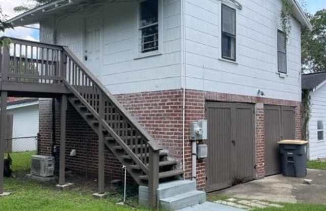 2135 DELLWOOD Avenue Gallery 3