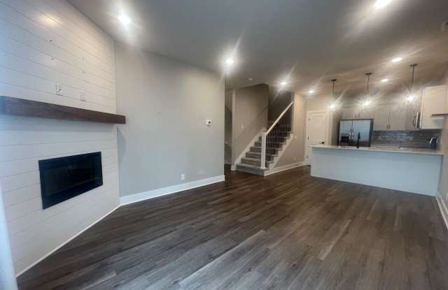 Townhome For Rent! Gallery 4