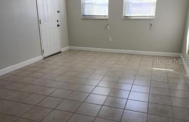 817 SKY LAKE Circle Gallery 2