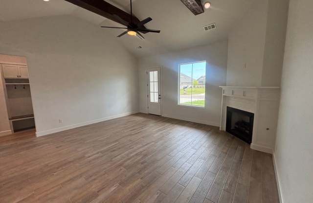 Wonderful 4 Bed 2.5 Bath Home in Norman Gallery 3