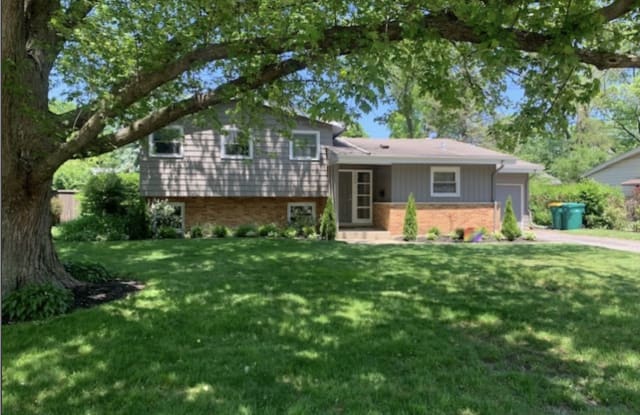 1006 Brookside Lane - 1006 Brookside Lane, Deerfield, IL 60015