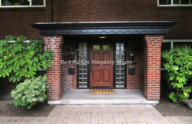 1415 NW 23rd Avenue - 1415 Northwest 23rd Avenue, Portland, OR 97210