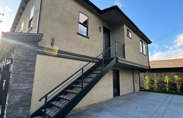 Newly built modern 2 bedroom photos photos