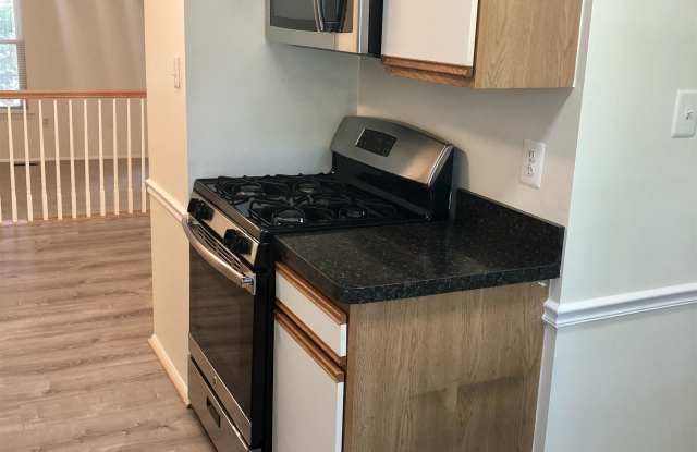 7002 Roslyn Avenue - 1 Gallery 3