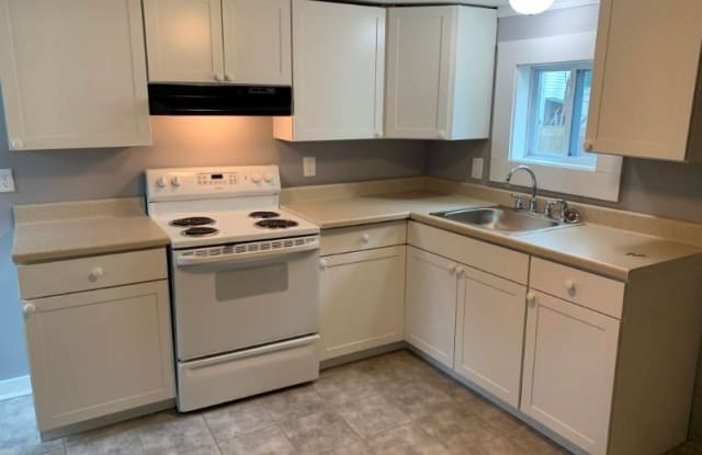 17 Fruit St 1 - 17 Fruit St, Bangor, ME 04401