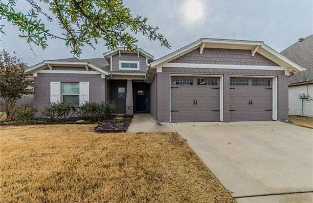 529 Magnolia Parkway - 529 Magnolia Parkway, Benbrook, TX 76126