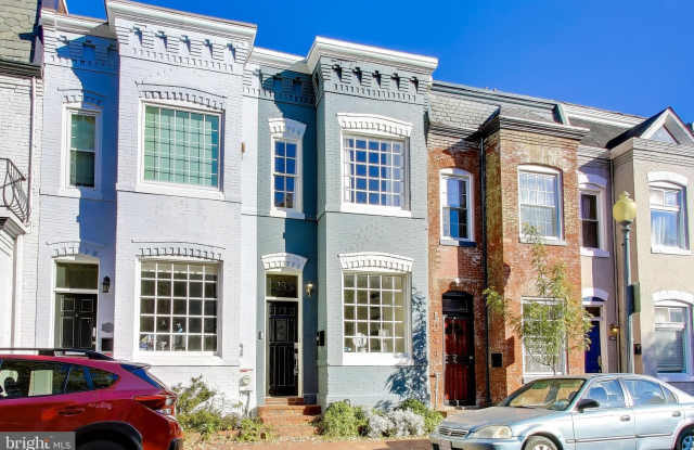 1238 LINDEN Place NE photos photos 1238 LINDEN Place NE photos photos