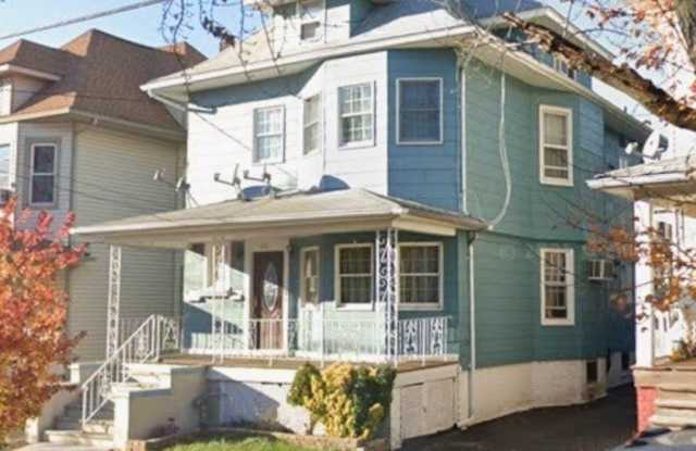 26 E 2Nd St photos photos