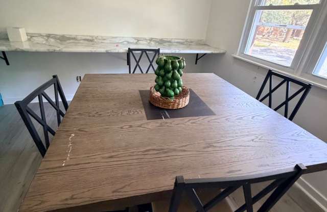 5bdrm 3bath Gallery 4