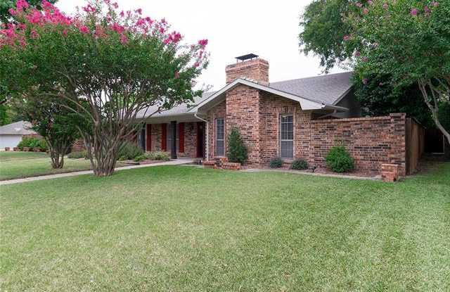 2922 Country Place Court Gallery 2