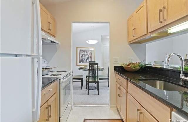 44354 Pine Drive Gallery 4