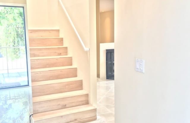 1325 Wellesley Ave. - 101 - 1325 S Wellesley Ave, Los Angeles, CA 90025