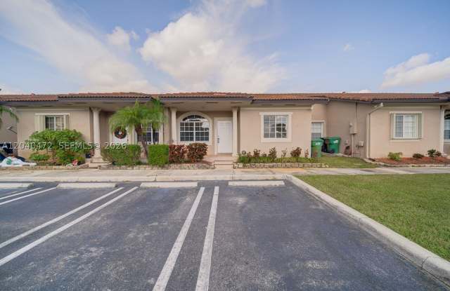 13801 SW 170th Ter photos photos
