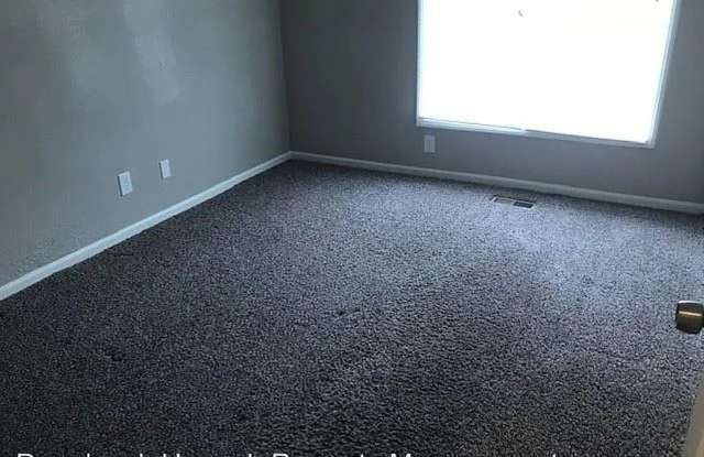 9129 E 51st Terrace Gallery 2