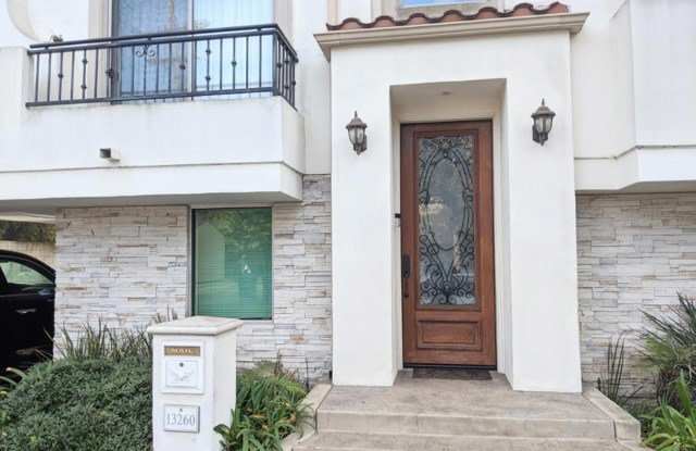 13260 Landale Street photos photos