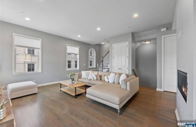 289 Bradley Drive Gallery 1