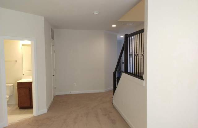 42287 CRAWFORD Terrace Gallery 3