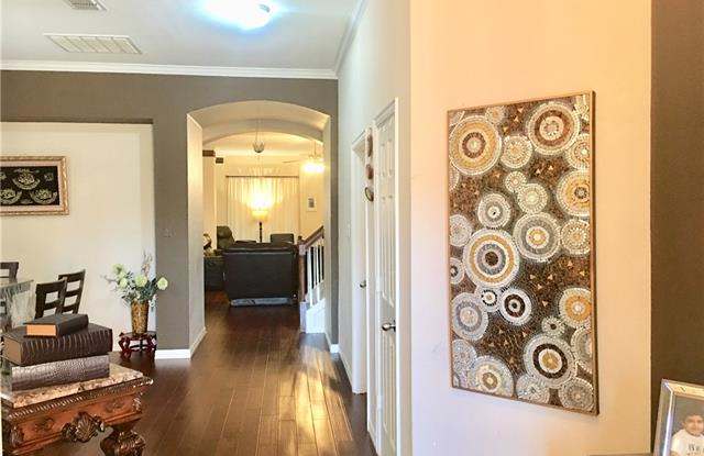 320 Highland Meadows Drive Gallery 2