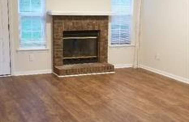6007 Country Walk Drive Gallery 3