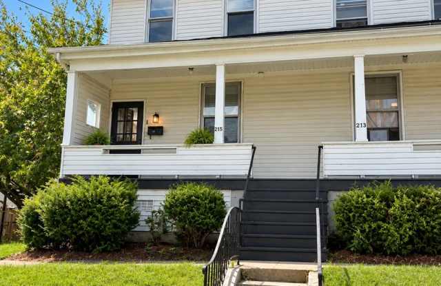 2 bedroom Townhome, Washington, PA 15301 Gallery 1