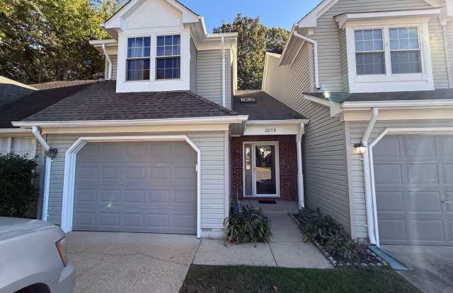 Beautiful Town Home on a Cul-De-Sac Gallery 1