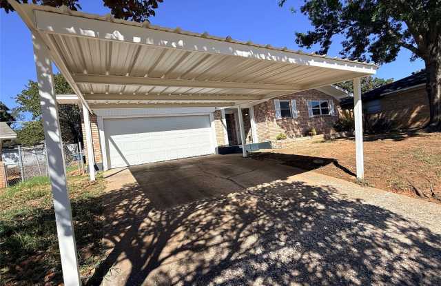 905 Seymore Circle Gallery 3