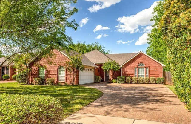 231 E VINE Street - 231 East Vine Street, Keller, TX 76248