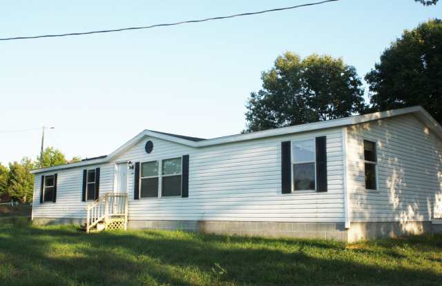 4 Bedroom, 2 Full Bath home in Greenville/Sand Lake Area- Nov 2025 photos photos