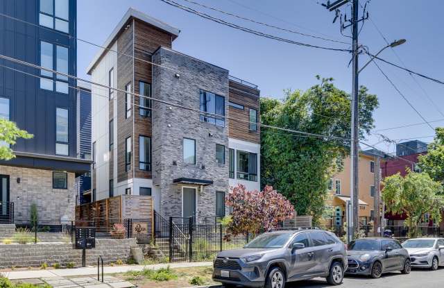 Townhouse in perfect Capitol Hill location! photos photos