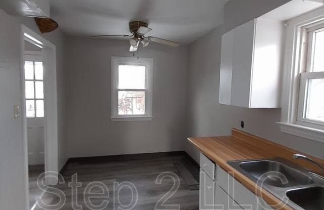 12600 Longmead Avenue Gallery 3