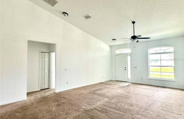 102 AURELIA Court Gallery 3