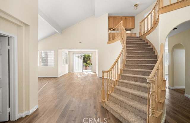 5470 Bayberry Way Gallery 2