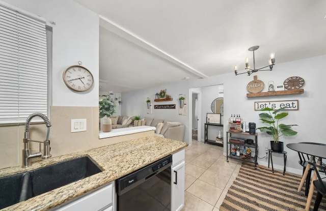 3556 Sunset Ln Unit 36 Gallery 1