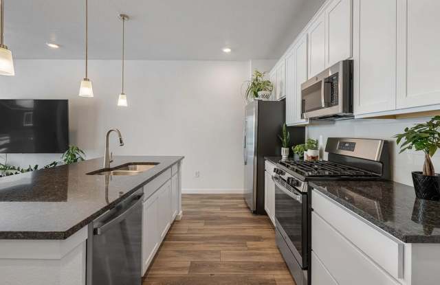 2 Bedroom Townhome w/ Garage! - 7485 West Asbury Lane, Jefferson County, CO 80227