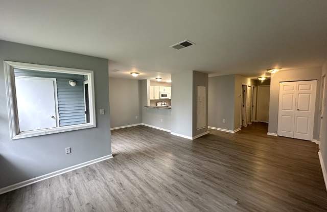 2 bedroom, 1 bathroom Gallery 3