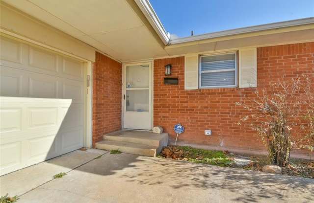 608 SE Moraine Avenue Gallery 3