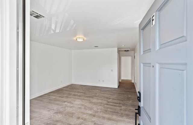 920 Everett Street apartments Gallery 4