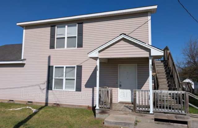 527 S. Anthony Street photos photos