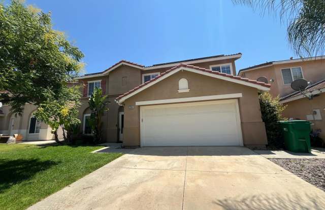 Modern Comfort  Space in South Corona – 4 Bed, 3 Bath Gem photos photos