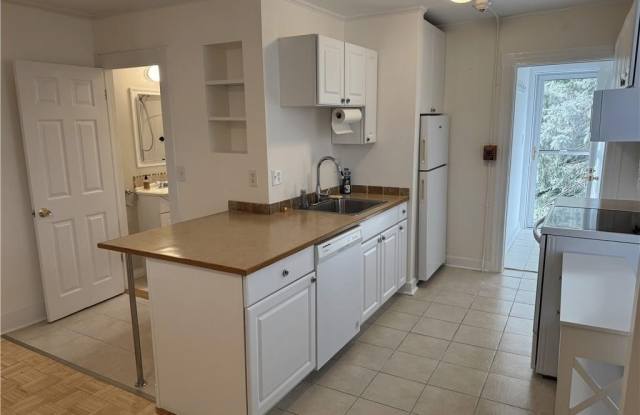 5 Whitwell Avenue - 5 Whitwell Avenue, Newport, RI 02840